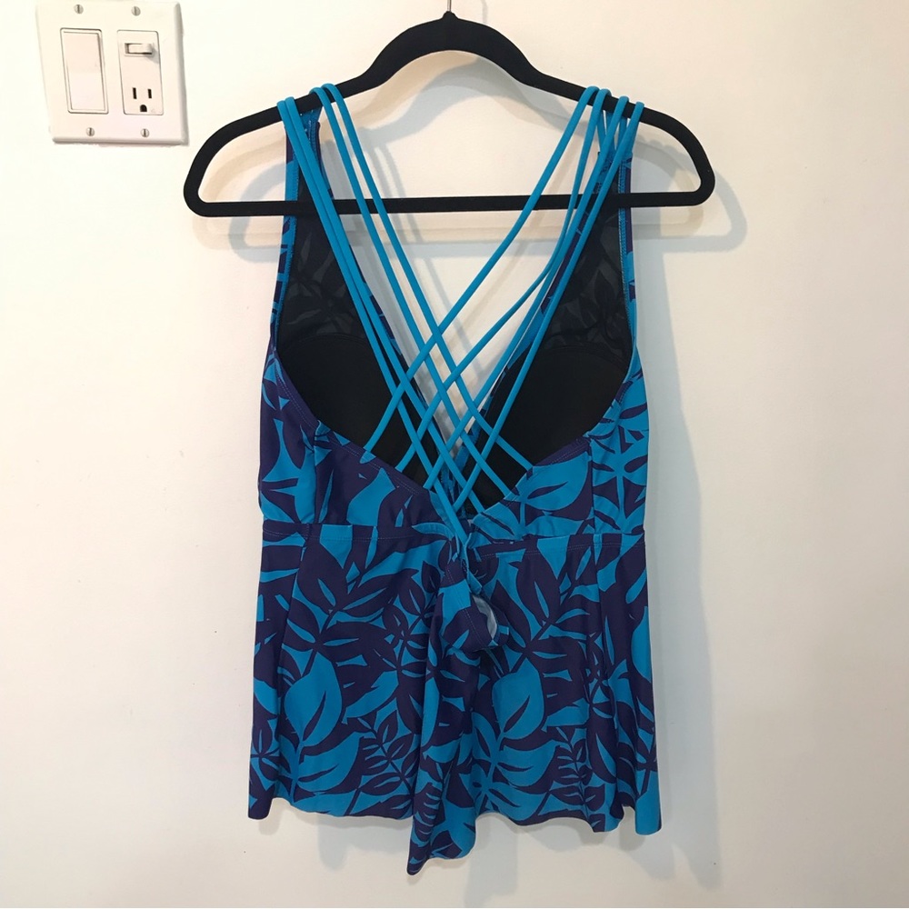 Swimsuits for All Blue Floral print Bathing Suit top Tankini 24 Criss cross - Picture 2 of 14